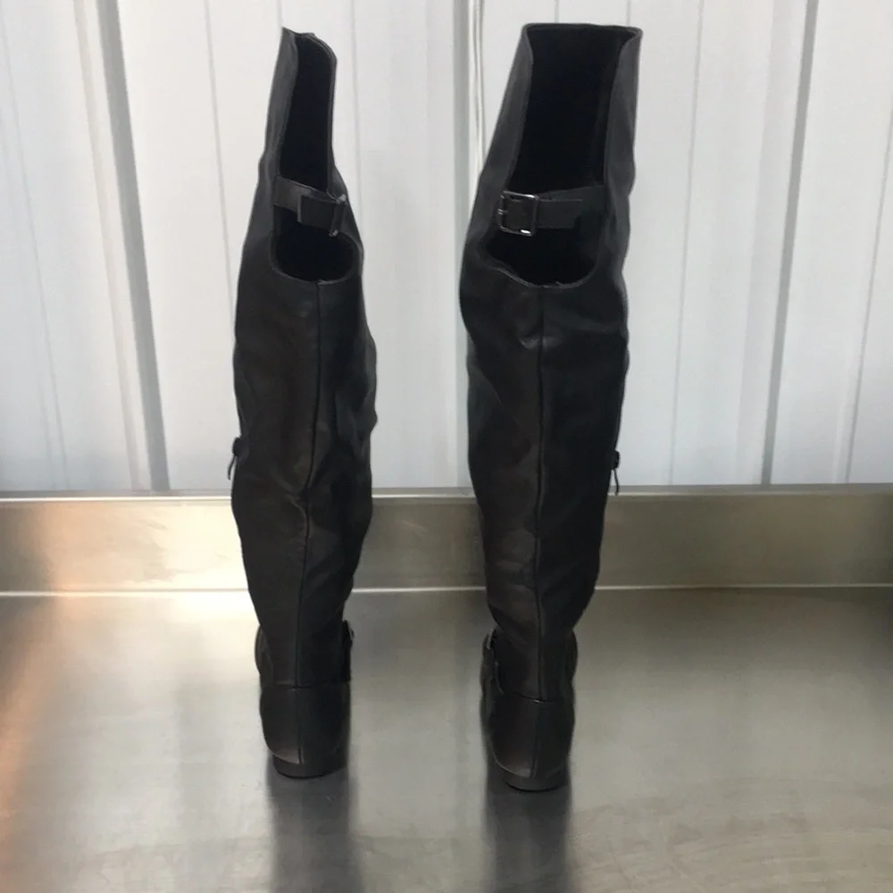 New WB Woman’s Journee Collection Black Knee-High Women's Boots